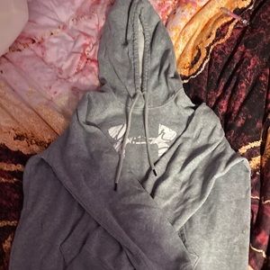 under armor medium hoodies in grey